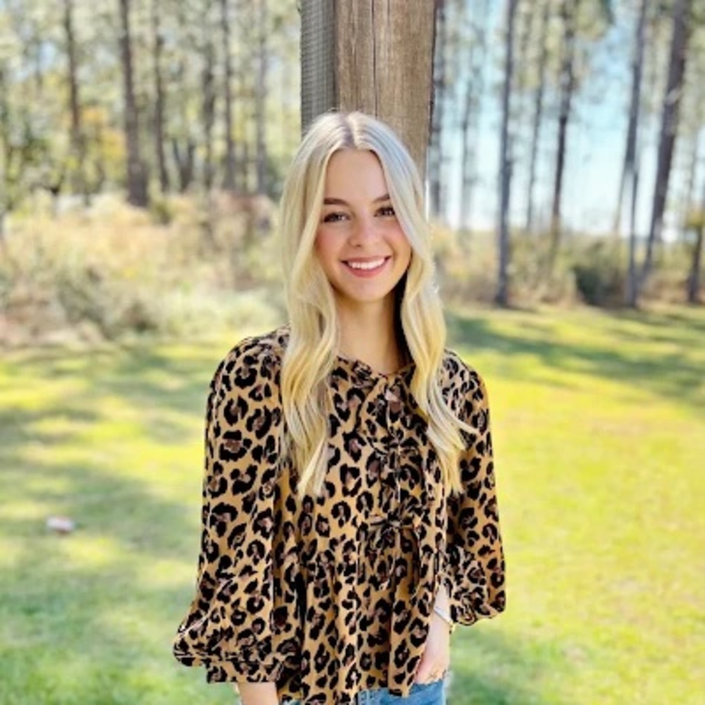 Meet your Posher, Katelyn